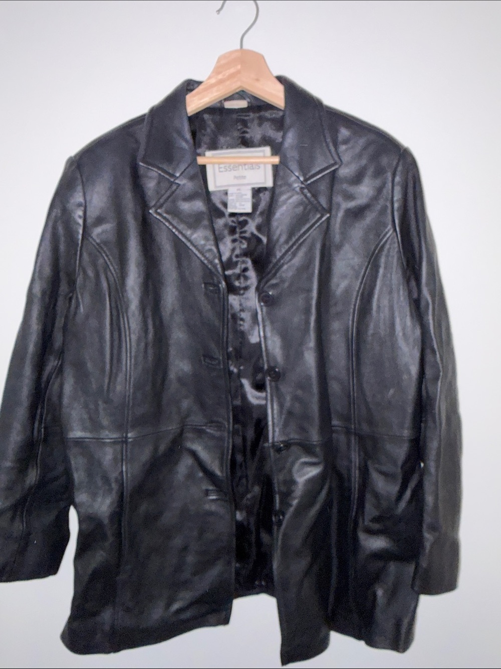 100% Genuine Leather Shell Modern Essentials Black Leather Jacket